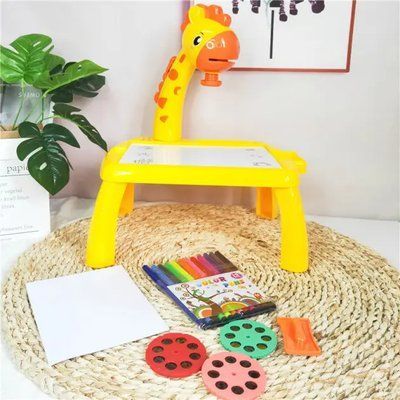 Жовтий Дитячий стіл проектор для малювання з підсвічуванням Projector Painting 24 Деталі 20989 фото